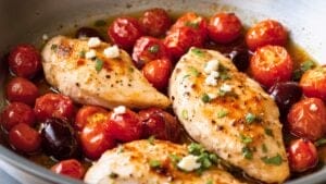 Easy Sautéed Chicken with Cherry Tomatoes & Feta One-Pot Recipe 1 Easy Sautéed Chicken with Cherry Tomatoes & Feta One-Pot Recipe - Sauteed Chicken with Cherry Tomatoes and Feta midia