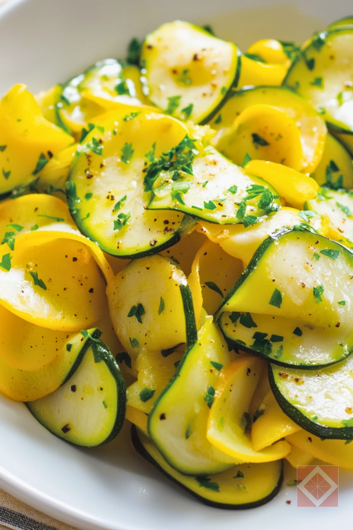 Best Sauteed Summer Squash Ribbons One Pot Recipe for Busy Nights 3 Best Sauteed Summer Squash Ribbons One Pot Recipe for Busy Nights - Sauteed Summer Squash Ribbons pin 2 midia