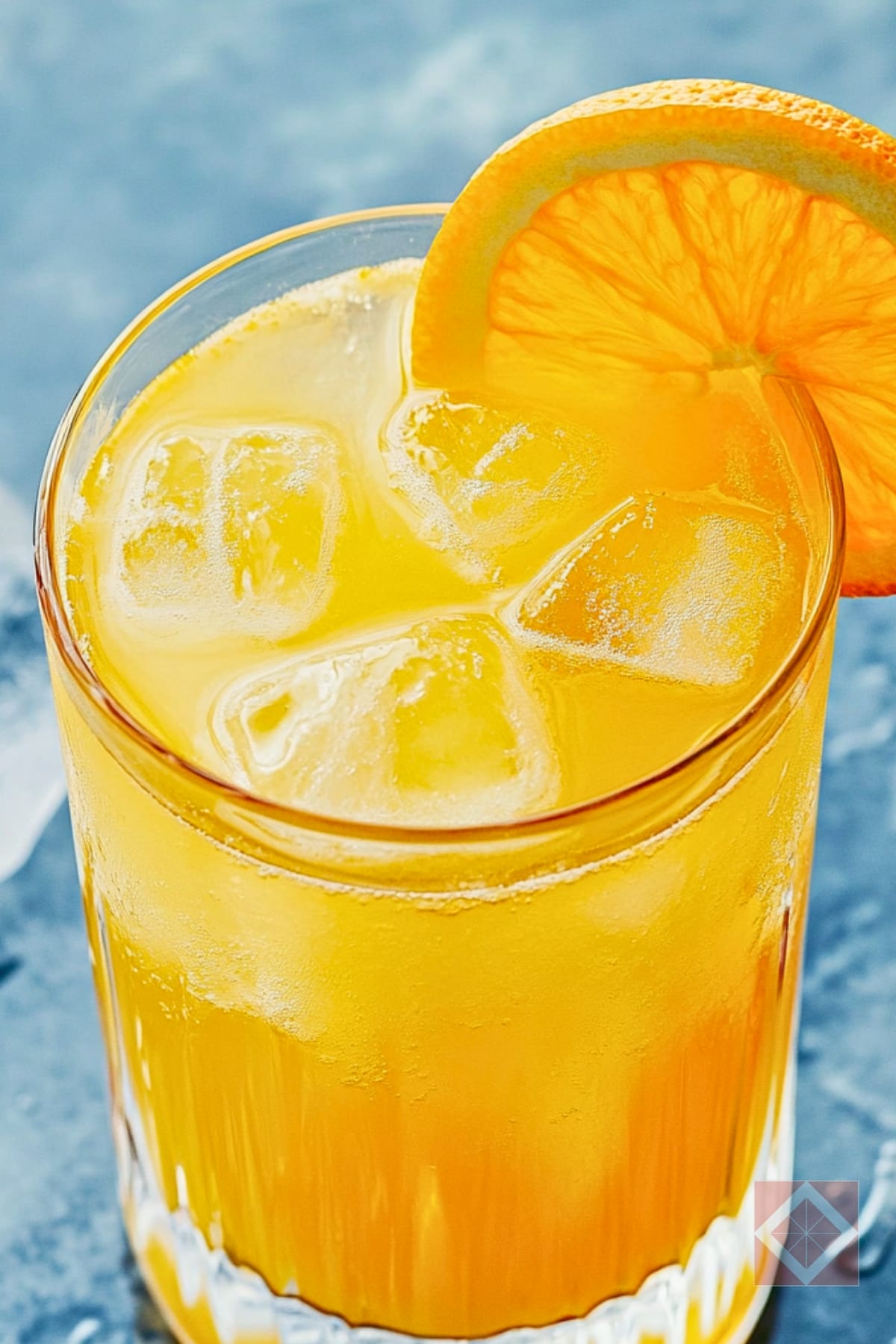 9 Next-Level Vodka Cocktail Recipes to Shake Up Your Happy Hour 5 9 Next-Level Vodka Cocktail Recipes to Shake Up Your Happy Hour - Screwdriver Cocktail pin 1 midia