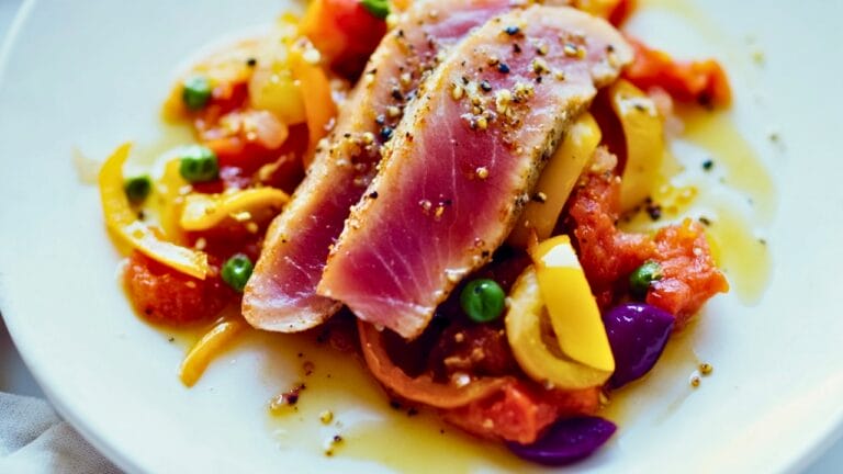 Quick & Healthy Ahi Tuna Recipe 5 Quick & Healthy Ahi Tuna Recipe - Seared Ahi Tuna midia