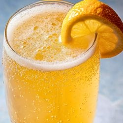 The Perfect Shandy Cocktail Recipe (Beer and Lemonade Summer Refresher) 3 The Perfect Shandy Cocktail Recipe (Beer and Lemonade Summer Refresher) - Shandy Cocktail midia