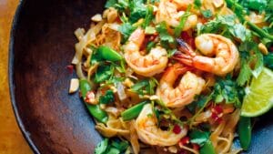 Shrimp Pad Thai: A Fresh Twist for Your Weeknight Dinners 1 Shrimp Pad Thai: A Fresh Twist for Your Weeknight Dinners - Shrimp Pad Thai midia