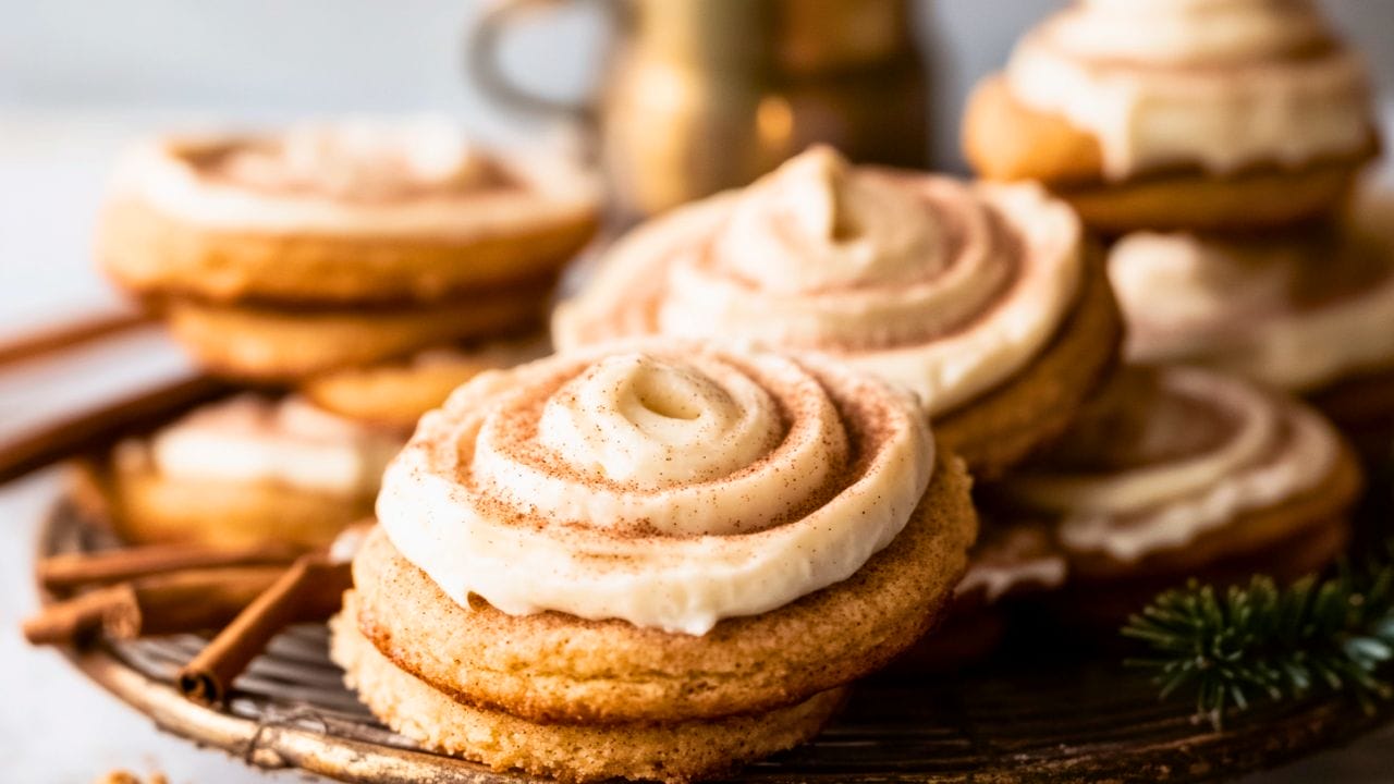 holiday baking? stop. read this before you buy another bottle of extract 3 holiday baking? stop. read this before you buy another bottle of extract - Slice and Bake Snickerdoodles midia