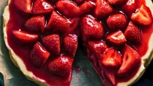 Juicy Summer Strawberries Made Easy 1 Juicy Summer Strawberries Made Easy - Sliced Summer Strawberries Dessert midia