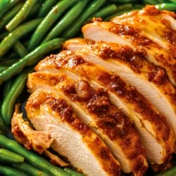 One-Pot Spice-Rubbed Turkey with Green Beans: Big Flavor, Barely Any Dishes 4 One-Pot Spice-Rubbed Turkey with Green Beans: Big Flavor, Barely Any Dishes - Spice Rubbed Turkey Breast with Green Beans midia