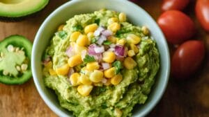 Spicy Guacamole Recipe That’s Both Healthy & Delicious 1 Spicy Guacamole Recipe That’s Both Healthy & Delicious - Spicy Guacamole