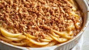 The Easiest Spiralized Apple Crisp You’ll Ever Make 1 The Easiest Spiralized Apple Crisp You’ll Ever Make - Spiralized Apple Crisp midia