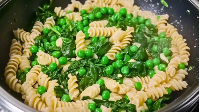 Quick 10 Minute Stovetop Fusilli Dinner Recipe: Cheesy, Veggie-Packed & Delicious 9 Quick 10 Minute Stovetop Fusilli Dinner Recipe: Cheesy, Veggie-Packed & Delicious - Stovetop Fusilli midia