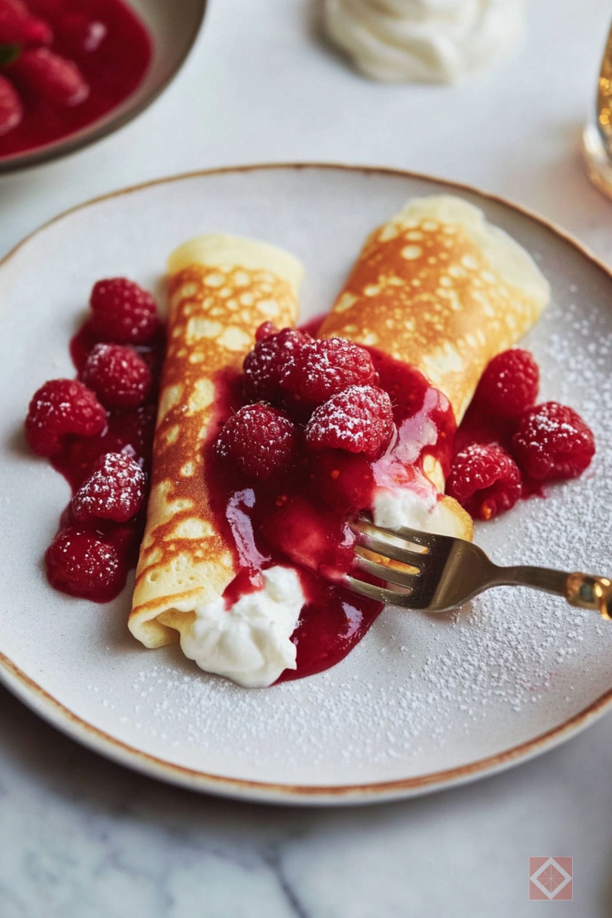 How to Make Sweet Cheese Crepes with Raspberry Sauce 3 How to Make Sweet Cheese Crepes with Raspberry Sauce - Sweet Cheese Crepes with Raspberry Sauce pin 2 midia