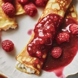 How to Make Sweet Cheese Crepes with Raspberry Sauce 6 How to Make Sweet Cheese Crepes with Raspberry Sauce - Sweet Cheese Crepes with Raspberry sauce midia
