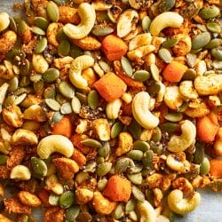 How to Make the Ultimate Spicy-Sweet Nut Mix 4 How to Make the Ultimate Spicy-Sweet Nut Mix - Sweet Spicy Mixed Nuts midia