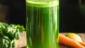 Easy Sweet & Simple Green Juicing Recipe to Detox Naturally 1 Easy Sweet & Simple Green Juicing Recipe to Detox Naturally - Sweet and Simple Green Juice midia