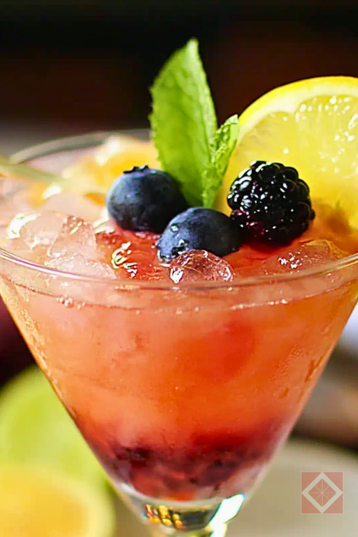 Tequila Smash: A Refreshingly Simple Cocktail Recipe 3 Tequila Smash: A Refreshingly Simple Cocktail Recipe - Tequila Smash Cocktail pin 1 midia