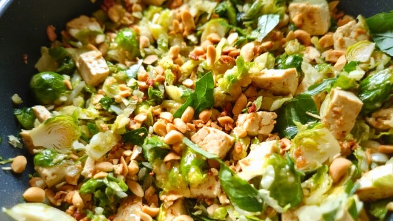 Thai-Style Tofu: A Fresh Twist on Dinner Favorites 3 Thai-Style Tofu: A Fresh Twist on Dinner Favorites - Thai Style Shredded Tofu with Brussels Sprouts midia