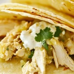 Best Easy Tomatillo Chicken Soft Tacos for Two: One-Pot Recipe 4 Best Easy Tomatillo Chicken Soft Tacos for Two: One-Pot Recipe - Tomatillo Chicken Soft Tacos for Two midia
