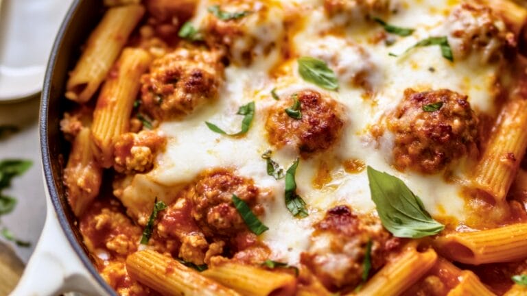 Family-Friendly Turkey Meatball Bake with Mediterranean Touch - Turkey Meatball midia