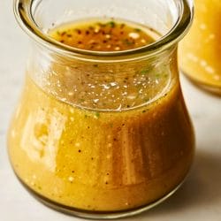 3 Homemade Vinaigrettes That’ll Make You Actually Want to Eat Salad 4 3 Homemade Vinaigrettes That’ll Make You Actually Want to Eat Salad - Vinaigrette midia