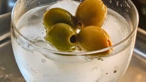 Virgin Martini (A Sophisticated, Alcohol-Free Classic) 1 Virgin Martini (A Sophisticated, Alcohol-Free Classic) - Virgin Martini midia