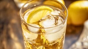 Love Cocktails? This Whiskey Highball Recipe Is for You 1 Love Cocktails? This Whiskey Highball Recipe Is for You - Whiskey Highball Cocktail midia