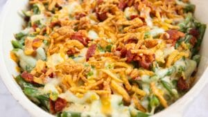 Green Bean Casserole: Easy & Bacon-Packed Comfort Food 1 Green Bean Casserole: Easy & Bacon-Packed Comfort Food - green bean casserole