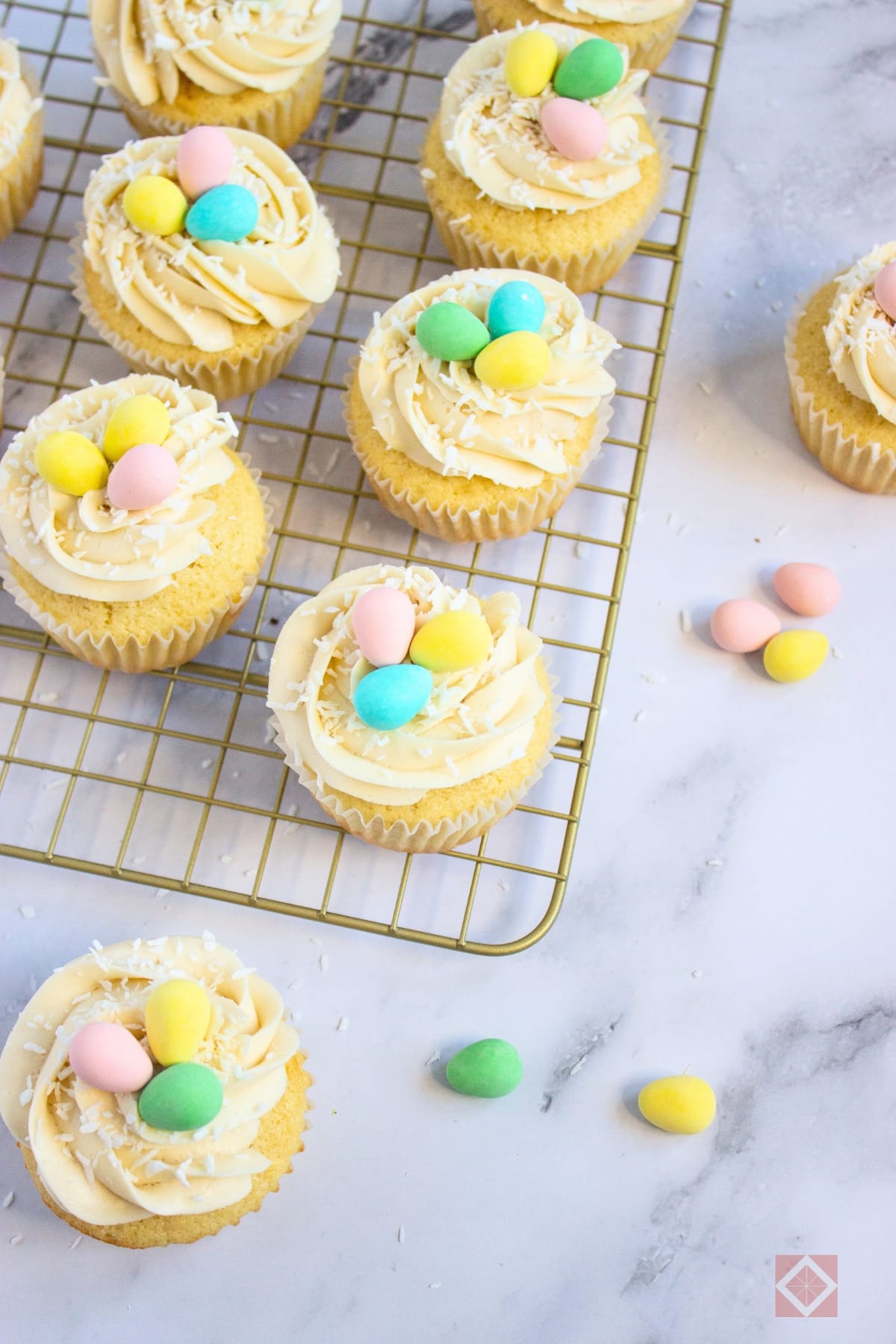 Lemon-Filled Easter Cupcakes With Creamy Frosting 4 Lemon-Filled Easter Cupcakes With Creamy Frosting - vanilla frosted cupcakes 4