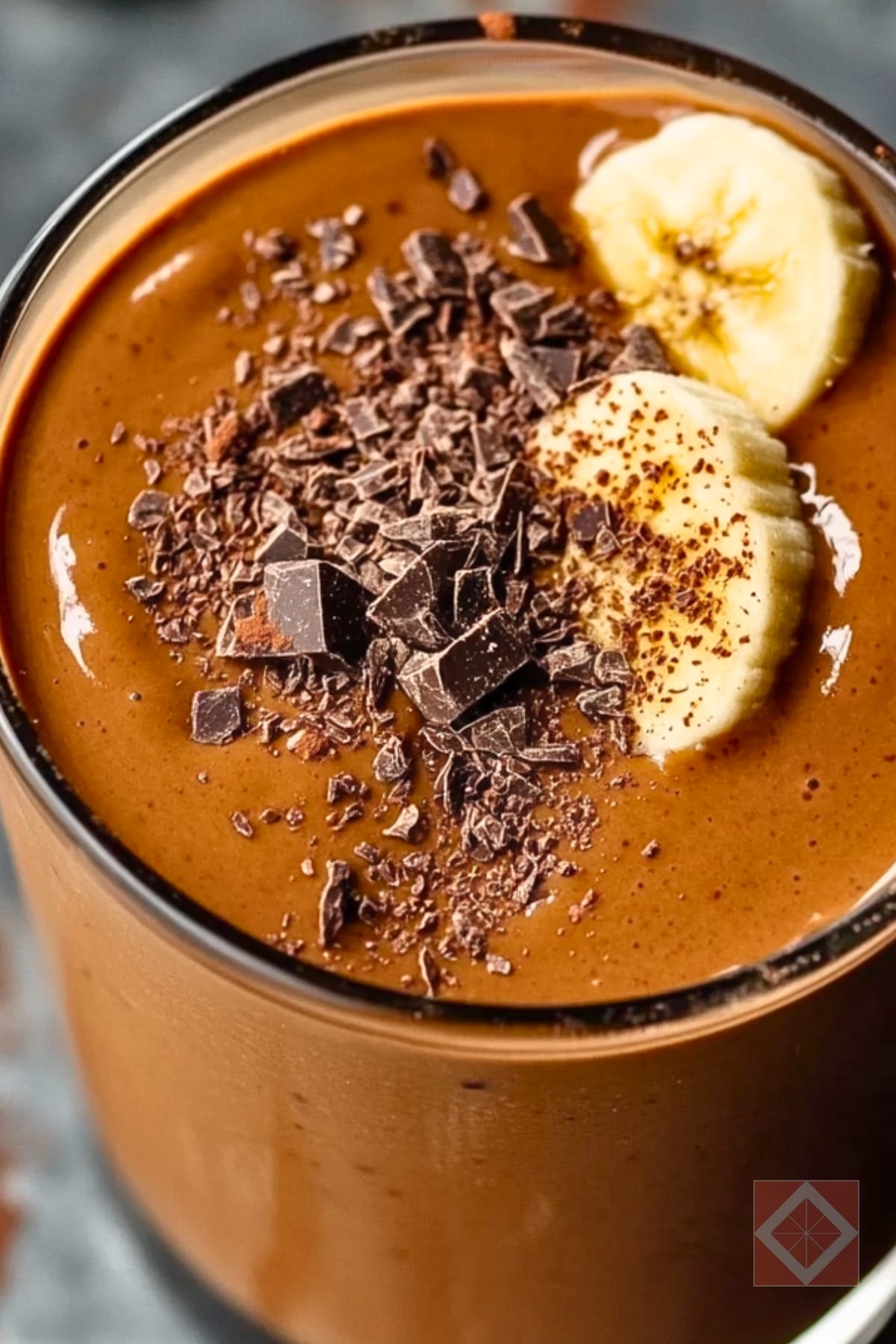 12 Mediterranean DASH Diet Breakfasts That Don’t Taste Like You're Dieting 13 12 Mediterranean DASH Diet Breakfasts That Don’t Taste Like You're Dieting - Almond Butter Banana Chocolate Smoothie pin 1 midia