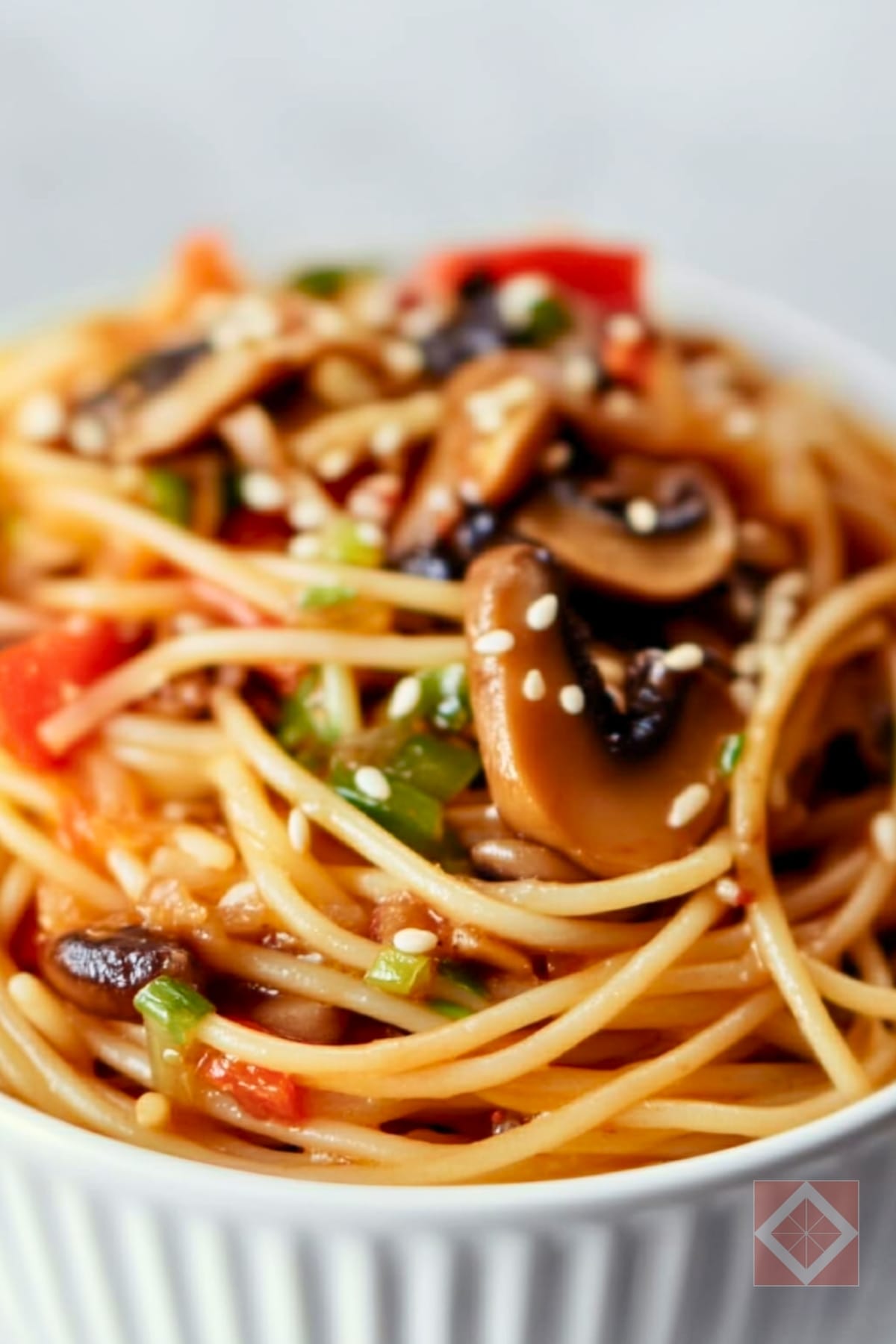 Instant Pot Asian Garlic Noodles for Busy Nights 3 Instant Pot Asian Garlic Noodles for Busy Nights - Asian Garlic Noodles pin 1 midia