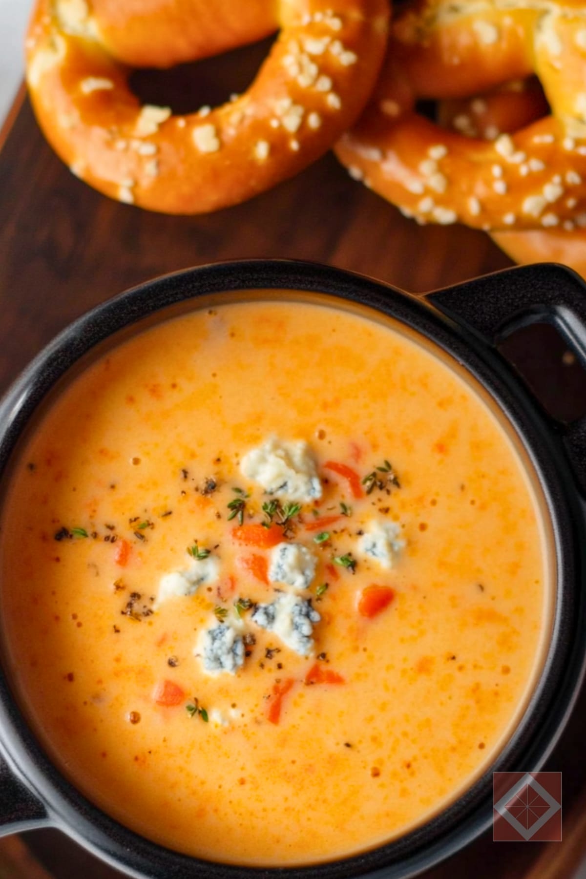 Creamy Beer Cheese Soup in 45 Minutes, Thanks to Instant Pot 4 Creamy Beer Cheese Soup in 45 Minutes, Thanks to Instant Pot - Beer Cheese Soup pin 2 midia