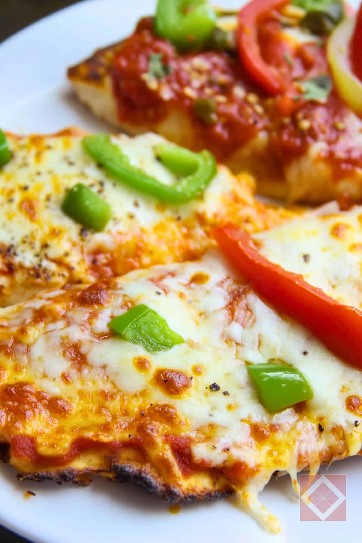 Easy Chicken Cutlet Pizza: Crispy, Cheesy & Low-Carb 4 Easy Chicken Cutlet Pizza: Crispy, Cheesy & Low-Carb - Chicken Cutlet Pizza pin 2 midia