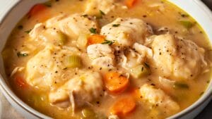 Creamy Instant Pot Chicken & Dumplings 1 Creamy Instant Pot Chicken & Dumplings - Chicken and Dumplings midia