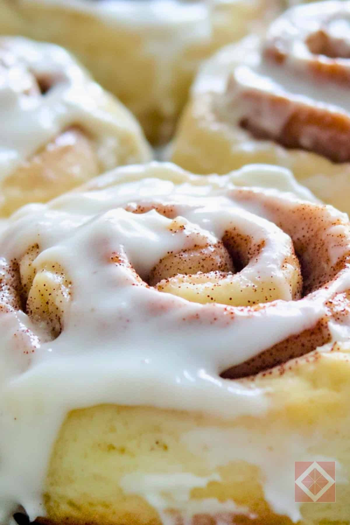 Warm & Gooey Keto Cinnamon Rolls Without the Guilt 3 Warm & Gooey Keto Cinnamon Rolls Without the Guilt - Cinnamon Rolls pin 1 midia