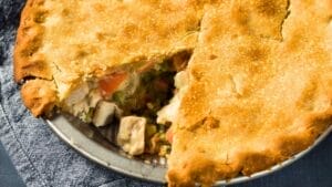 The Best Homemade Chicken Pot Pie Everyone Will Love 1 The Best Homemade Chicken Pot Pie Everyone Will Love - Creamy Chicken Pot Pie s1979073962dnoh
