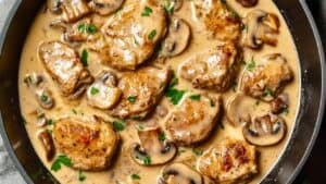 Rich & Creamy Pork Tenderloin with a Dijon Kick 1 Rich & Creamy Pork Tenderloin with a Dijon Kick - Creamy Dijon Pork Tenderloin Mushrooms midia