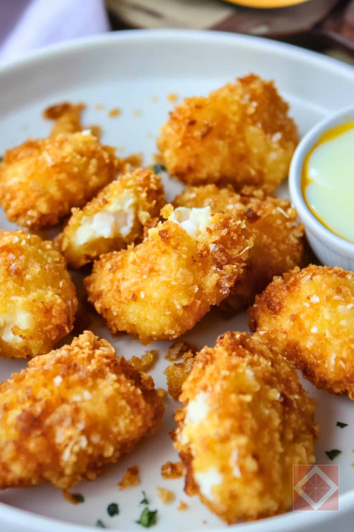 Crispy Keto Nuggets That Taste Like Fast Food 4 Crispy Keto Nuggets That Taste Like Fast Food - Crispy Keto Nuggets pin 2 midia