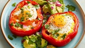 Egg in a Pepper Hole: A Light & Nutritious Breakfast Perfect for DASH Diet 1 Egg in a Pepper Hole: A Light & Nutritious Breakfast Perfect for DASH Diet - Egg in a Pepper Hole midia
