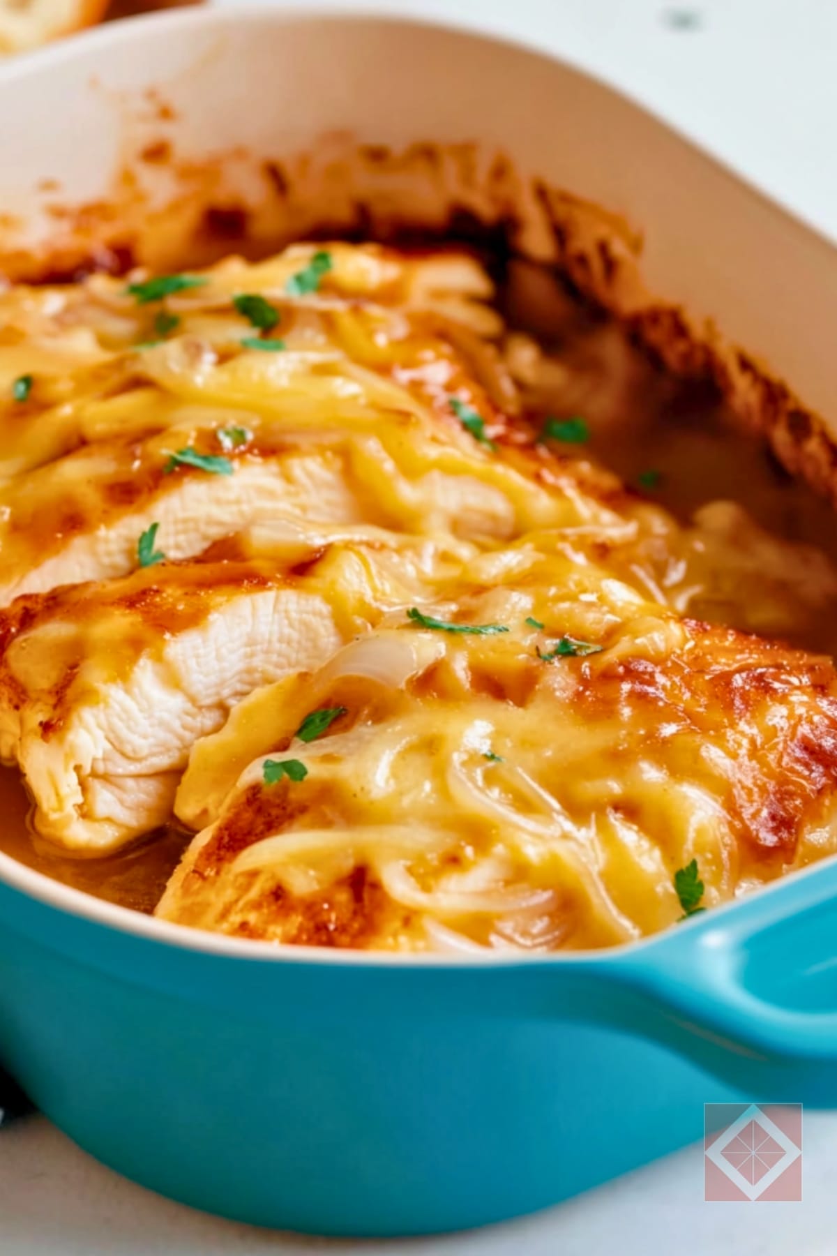 Instant Pot Chicken with a French Onion Twist 4 Instant Pot Chicken with a French Onion Twist - French Onion Chicken pin 2 midia