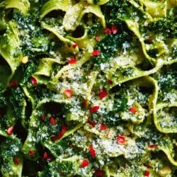 Hella Green Pasta: An Easy Way to Make Greens Delicious 4 Hella Green Pasta: An Easy Way to Make Greens Delicious - Hella Green Pasta midia 1