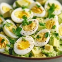 Easy High-Protein Avocado Egg Salad Bowl 4 Easy High-Protein Avocado Egg Salad Bowl - High Protein Avocado Egg Salad Bowl midia