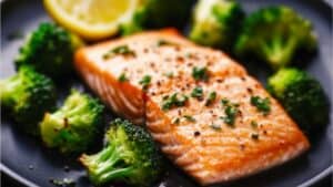 High-Protein Salmon & Broccoli for a Balanced Diet - High Protein Salmon Broccoli midia