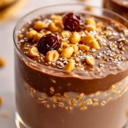 High-Protein Vegan Overnight Oats That Taste Like a Candy Bar 6 High-Protein Vegan Overnight Oats That Taste Like a Candy Bar - High Protein Vegan Overnight Oats midia