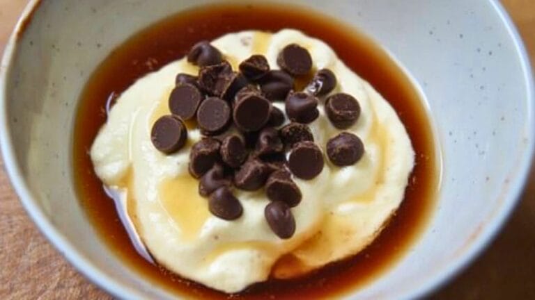 DASH Diet Chocolate Ricotta with Honey & Espresso 9 DASH Diet Chocolate Ricotta with Honey & Espresso - Honey Ricotta with Espresso and Chocolate Chips midia