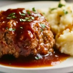 No-Fuss Meatloaf with Rich & Creamy Mashed Potatoes 4 No-Fuss Meatloaf with Rich & Creamy Mashed Potatoes - Instant Pot Meatloaf and Mashed Potatoes midia