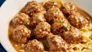 Instant Pot Swedish Meatballs in a Rich Creamy Sauce 1 Instant Pot Swedish Meatballs in a Rich Creamy Sauce - Instant Pot Swedish Meatballs midia