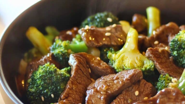 Savory Keto Beef & Broccoli for Low-Carb Lovers 1 Savory Keto Beef & Broccoli for Low-Carb Lovers - Keto Beef Broccoli midia