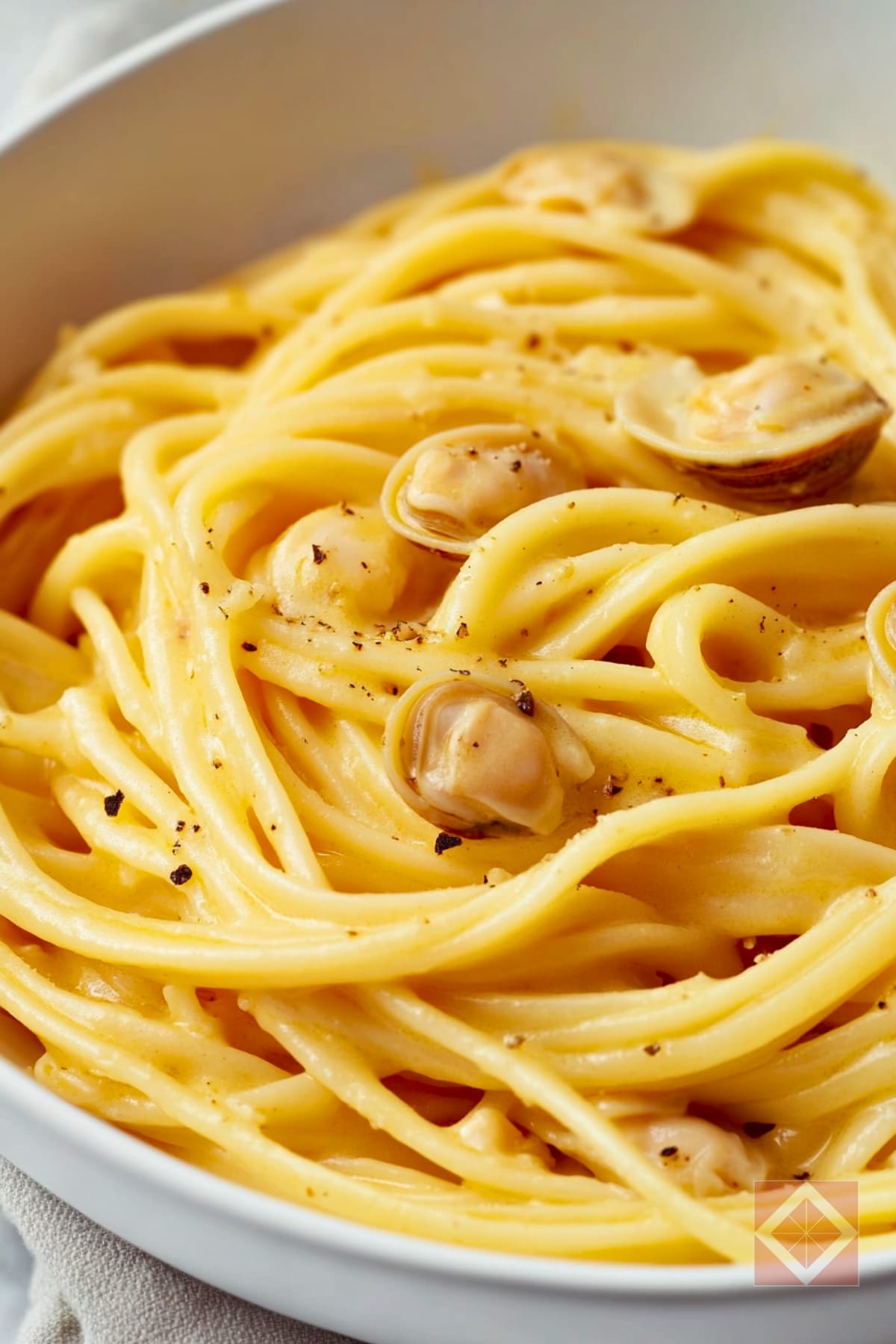 Quick Instant Pot Clam Linguine Recipe 4 Quick Instant Pot Clam Linguine Recipe - Linguine with White Clam Sauce pin 2 midia