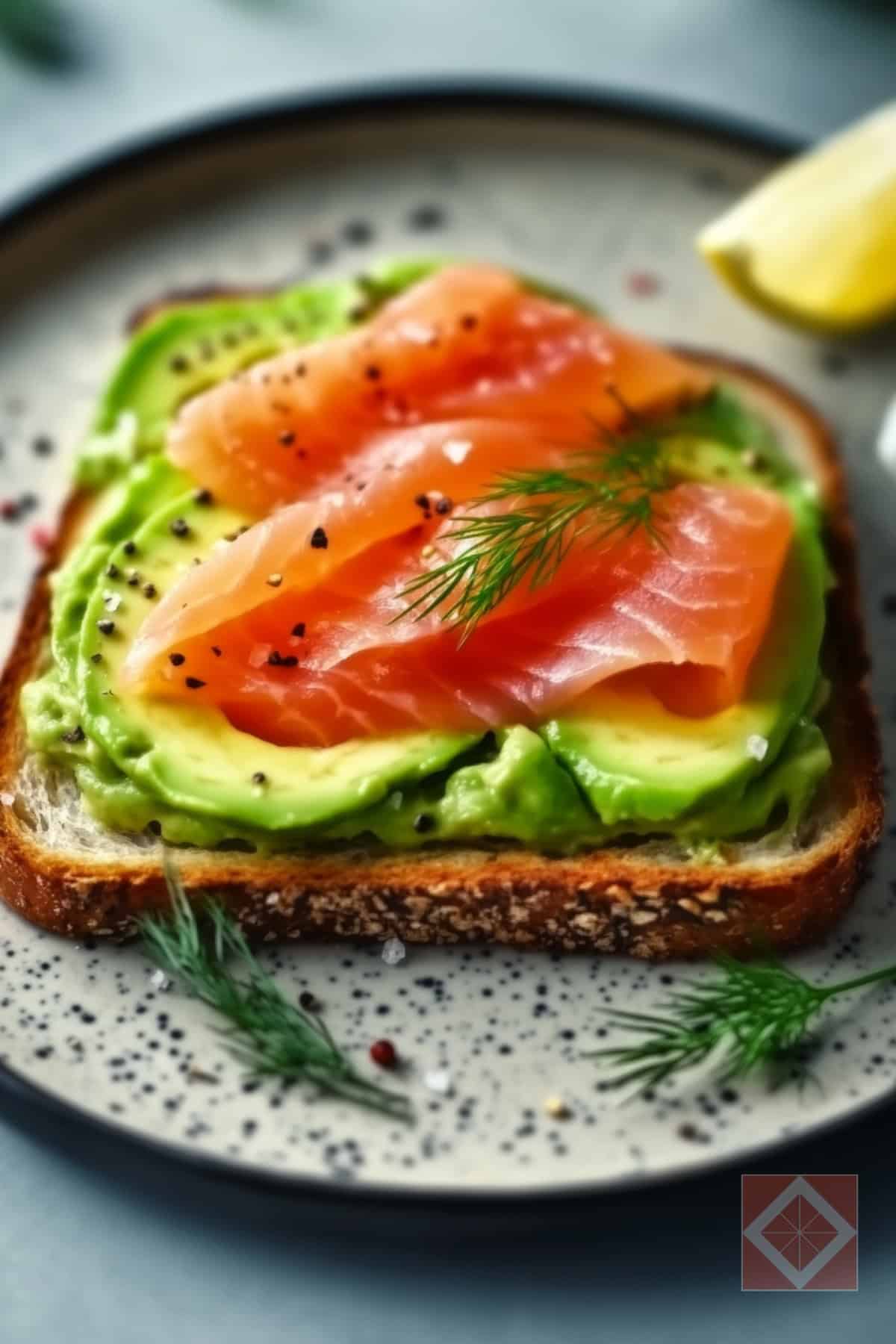 Low-Carb Smoked Salmon Avocado Toast in Minutes 3 Low-Carb Smoked Salmon Avocado Toast in Minutes - Low Carb Smoked Salmon Avocado Toast in Minutes pin 2 midia