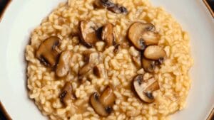 Creamy Mushroom Risotto: Instant Pot Magic in 30 Minutes 1 Creamy Mushroom Risotto: Instant Pot Magic in 30 Minutes - Mushroom Risotto midia
