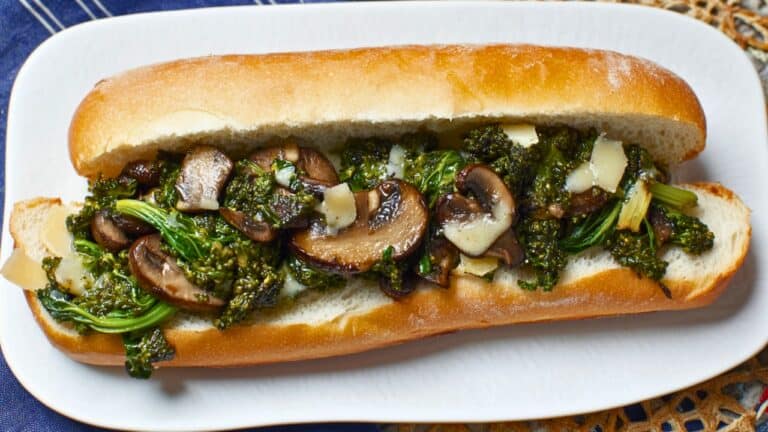 Best Philly-Style Broccoli Rabe, Portobello & Cheese Sandwiches One-Pot Recipe 8 Best Philly-Style Broccoli Rabe, Portobello & Cheese Sandwiches One-Pot Recipe - Philly Style Broccoli Rabe Portobello Cheese Sandwiches One Pot midia