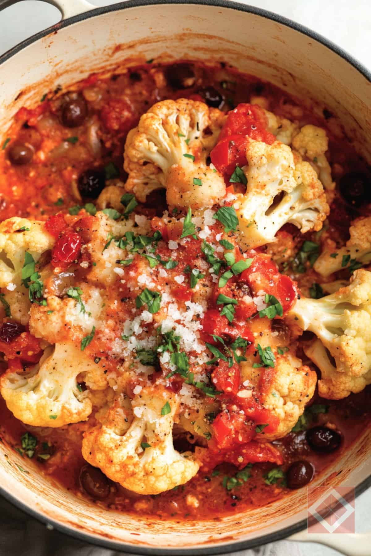 Best Pot-Roasted Cauliflower with Tomatoes & Olives One-Pot Recipe 3 Best Pot-Roasted Cauliflower with Tomatoes & Olives One-Pot Recipe - Pot Roasted Cauliflower with Tomatoes Olives pin 2 midia