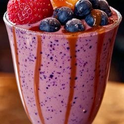 This Keto Protein Smoothie Tastes Like Dessert But Keeps You in Fat-Burning Mode 6 This Keto Protein Smoothie Tastes Like Dessert But Keeps You in Fat-Burning Mode - Protein Smoothie midia